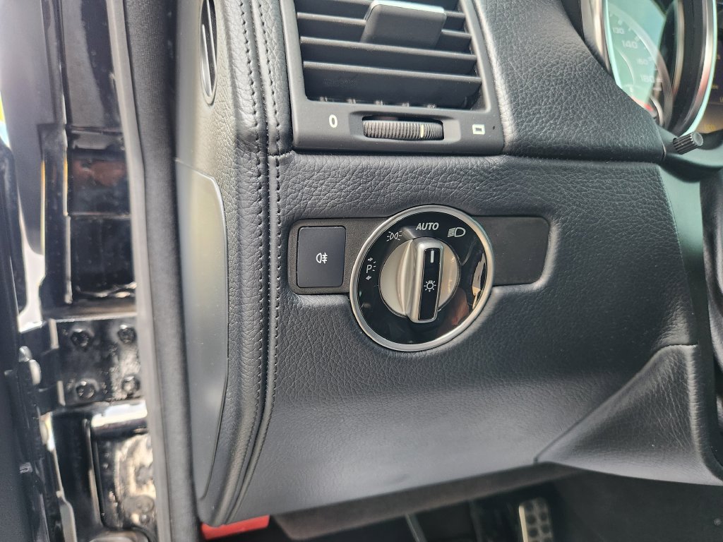 Used 2014 Mercedes-Benz G 63 AMG 4MATIC image 33