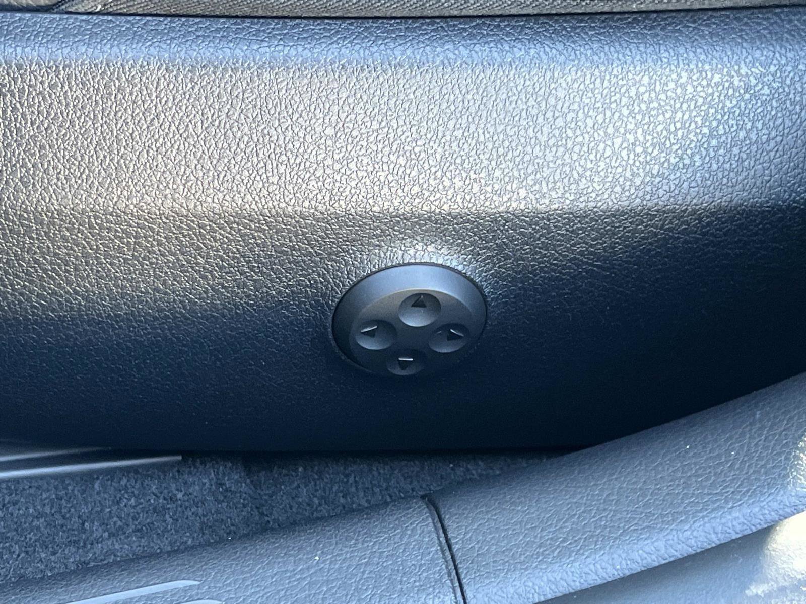 Certified 2023 Mercedes-Benz C 300 4MATIC Sedan image 21