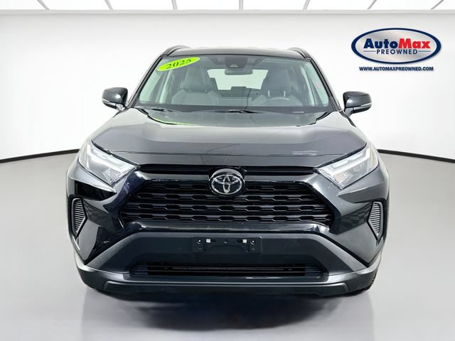 Used 2025 Toyota RAV4 XLE AWD/4WD image 6