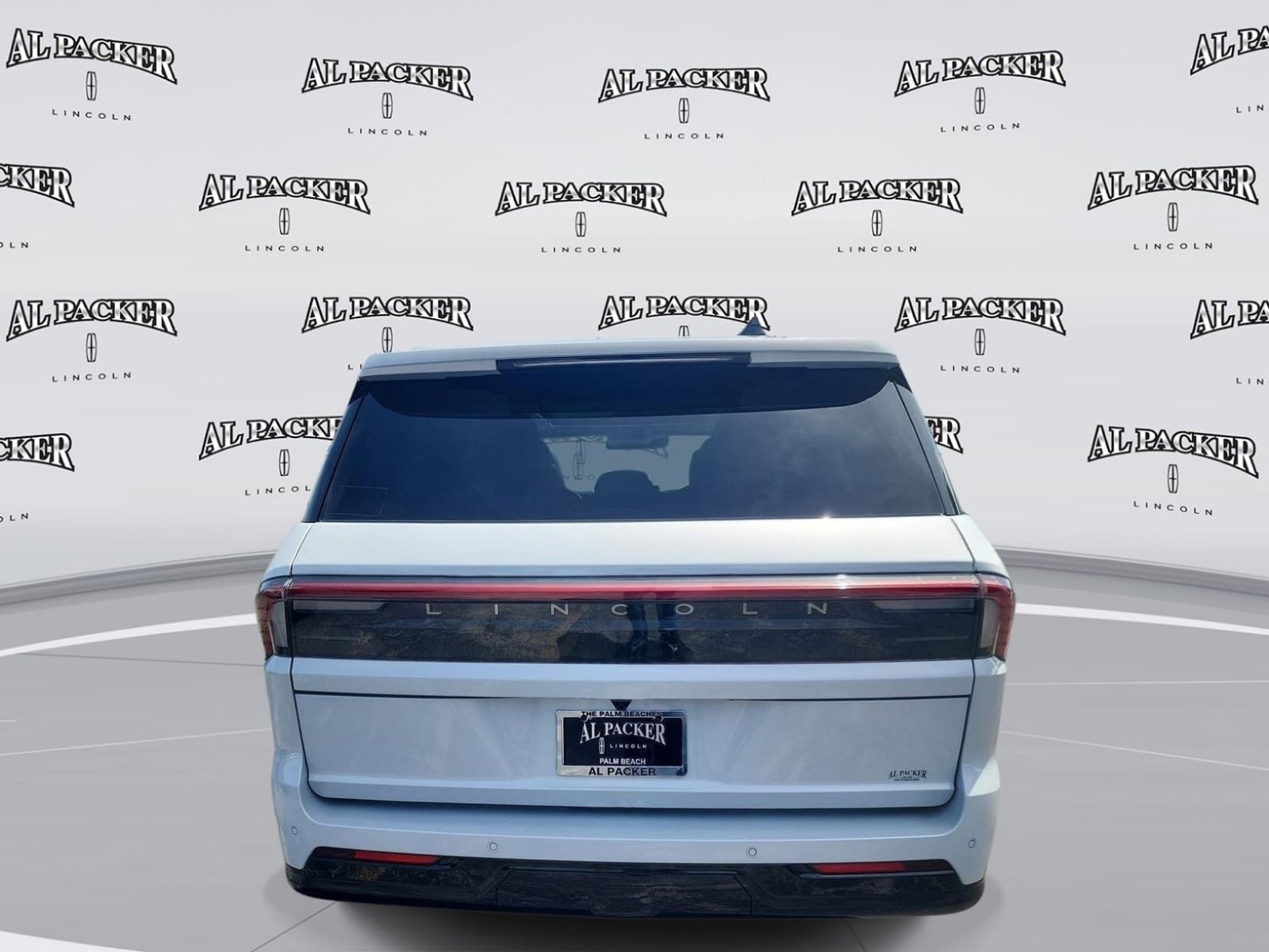 New 2026 Lincoln Navigator L Black Label AWD/4WD image 4