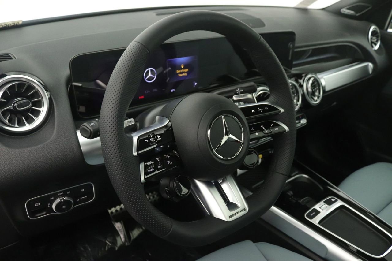 New 2026 Mercedes-Benz GLB 35 AMG 4MATIC image 5