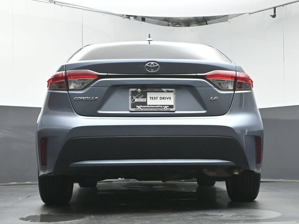 Used 2021 Toyota Corolla LE w/ LE Convenience Package FWD image 34