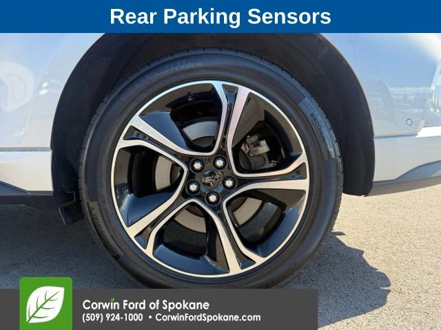 Used 2019 Ford Edge ST w/ Equipment Group 401A AWD/4WD image 9