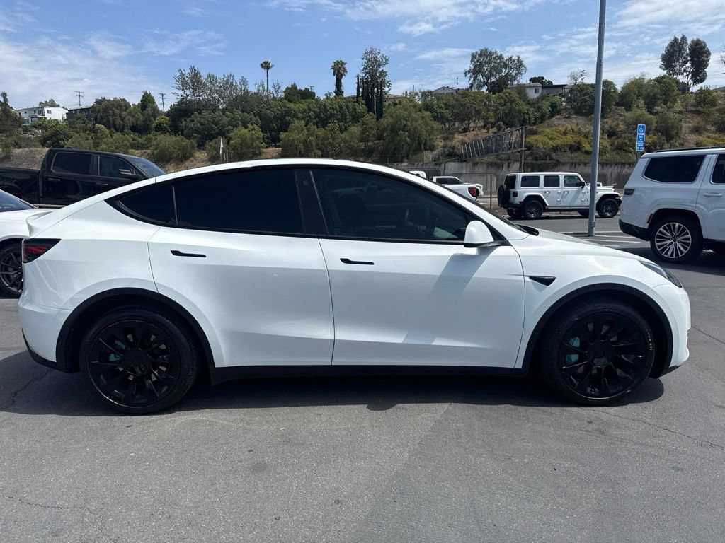 Used 2023 Tesla Model Y Long Range AWD/4WD image 9