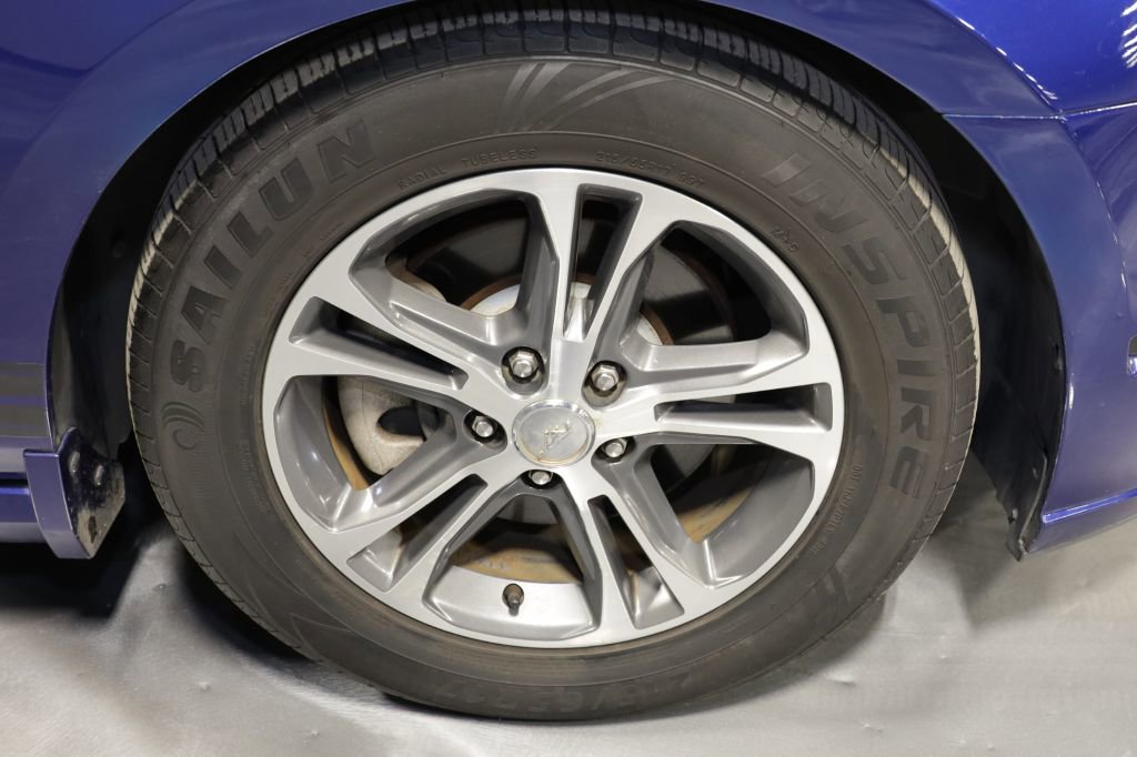 Used 2013 Ford Mustang Premium RWD image 43