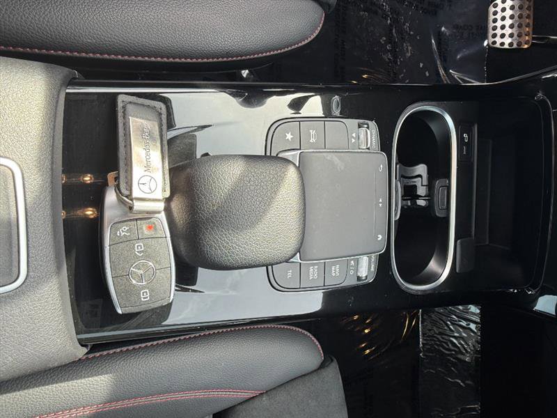 Used 2023 Mercedes-Benz CLA 250 4MATIC image 17