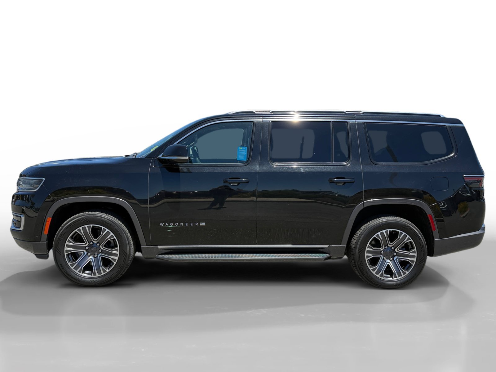 Used 2022 Jeep Wagoneer Series III AWD/4WD image 2