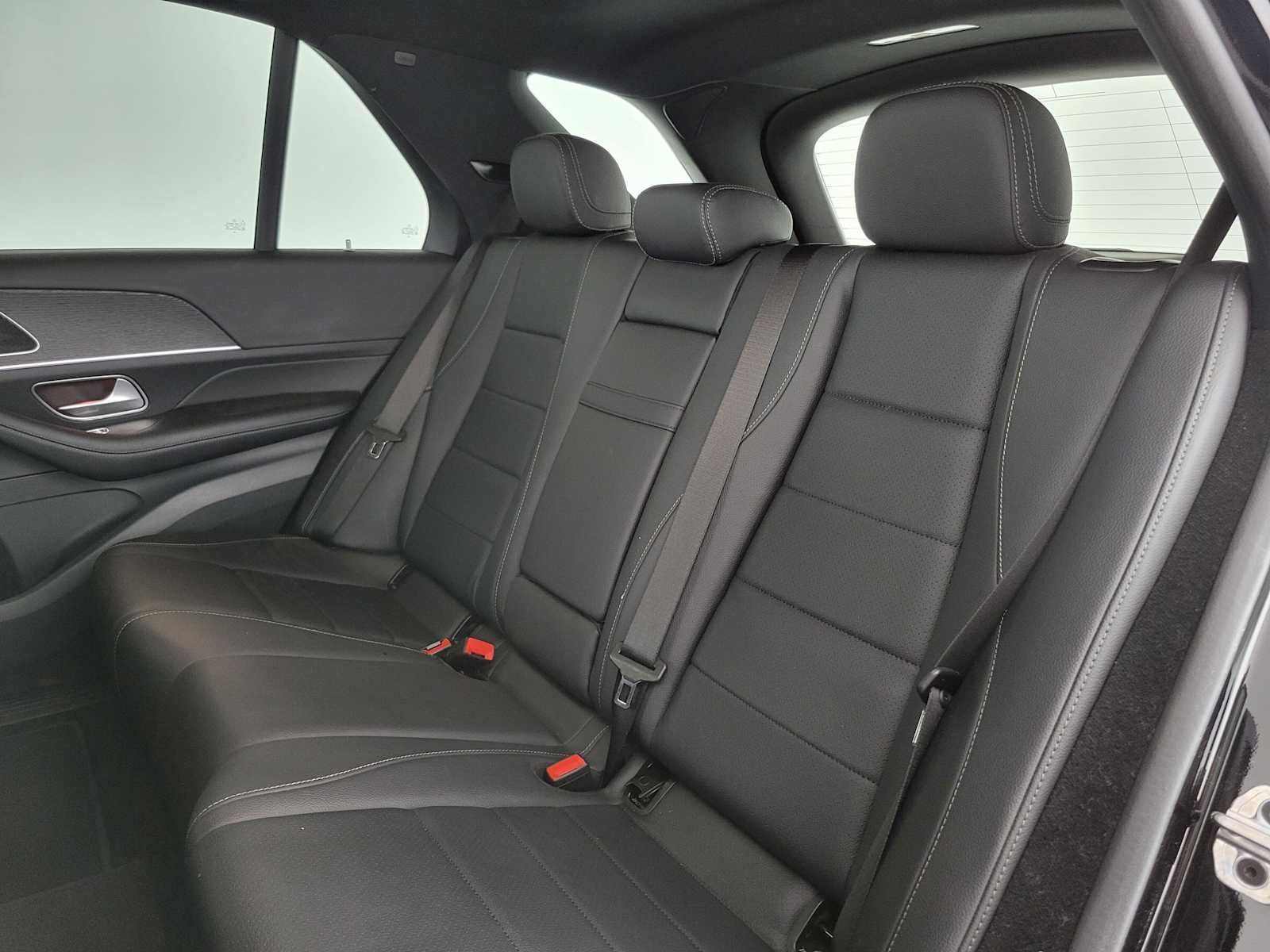 Used 2025 Mercedes-Benz GLE 350 4MATIC image 17