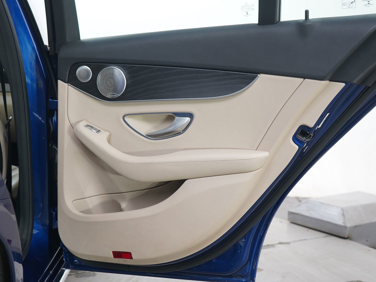 Used 2017 Mercedes-Benz C 300 4MATIC Sedan image 12