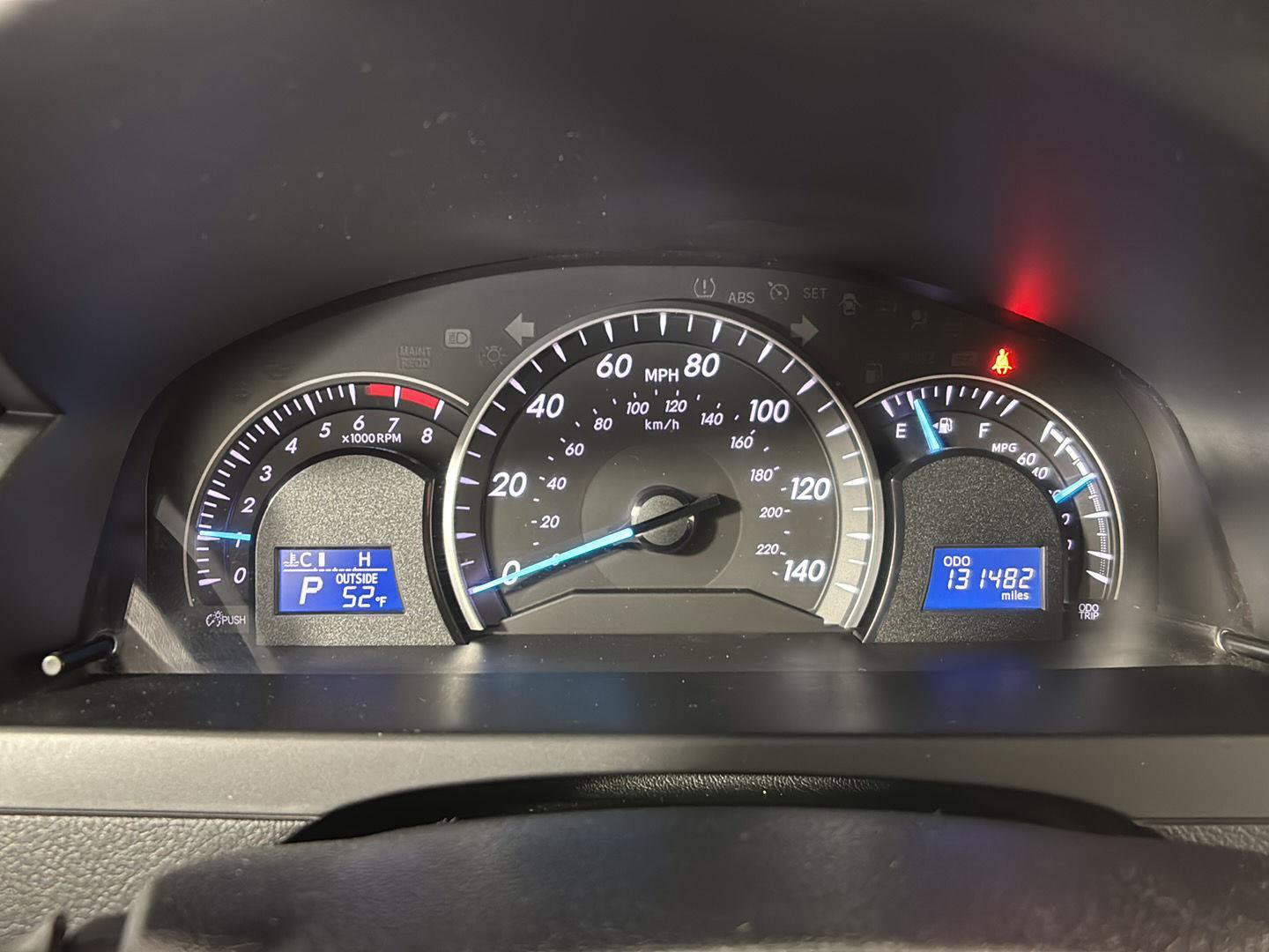 Used 2014 Toyota Camry LE FWD image 3