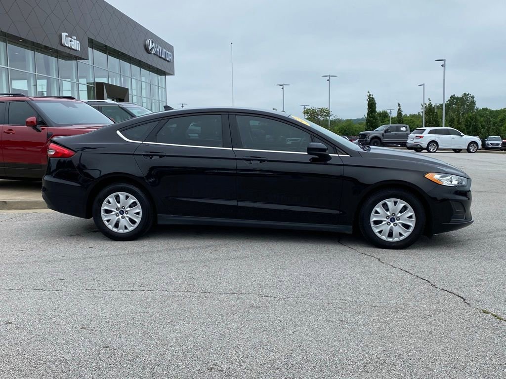 Used 2020 Ford Fusion S FWD image 9