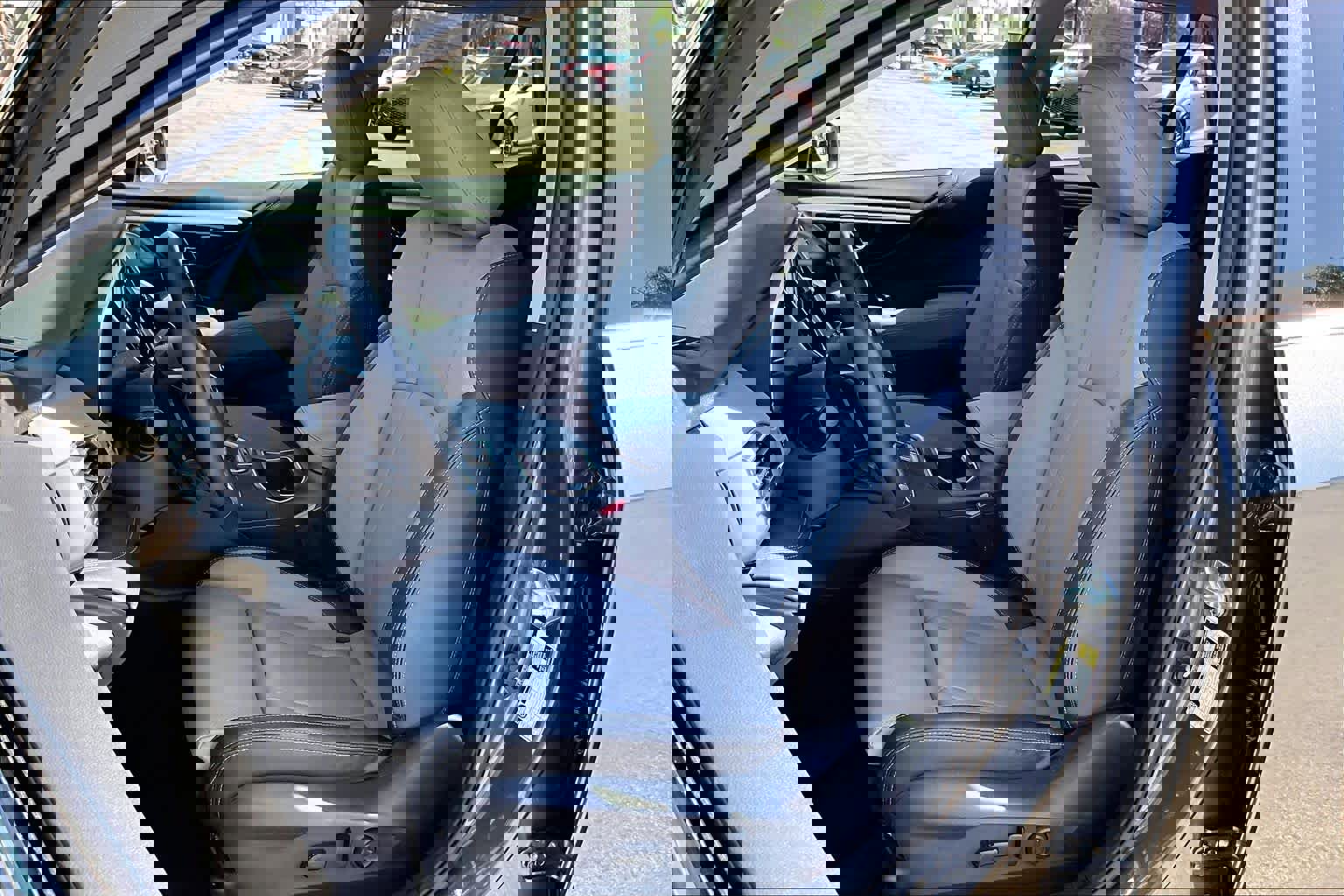 Used 2022 Subaru Outback Limited image 7