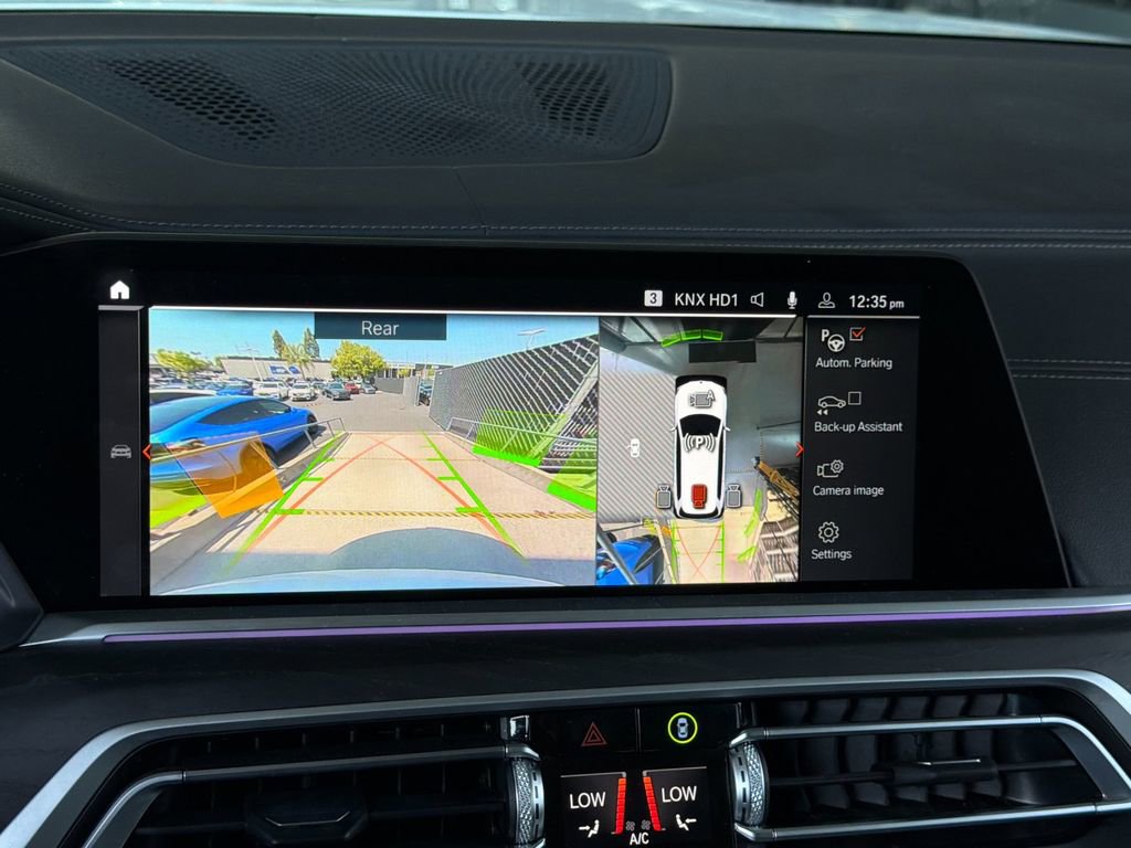 Used 2021 BMW X7 xDrive40i w/ Premium Package AWD/4WD image 21