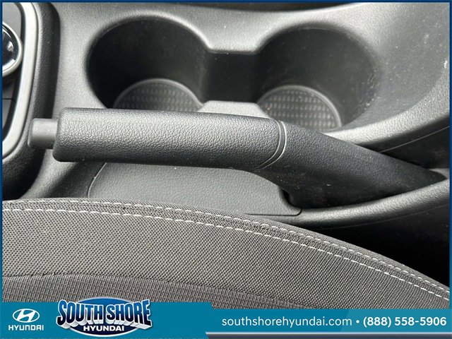 Certified 2022 Hyundai Venue SEL image 33