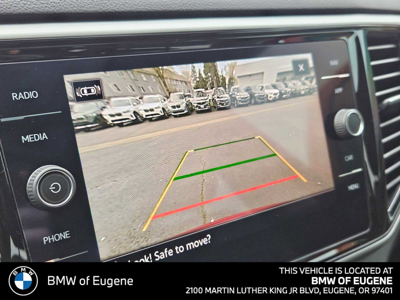 Used 2022 Volkswagen Atlas SEL Premium image 28