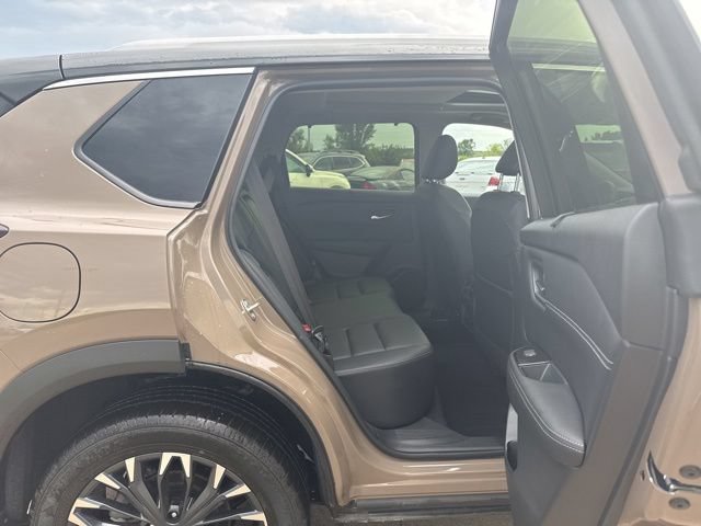 Used 2025 Nissan Rogue SL w/ Tech Package AWD/4WD image 23