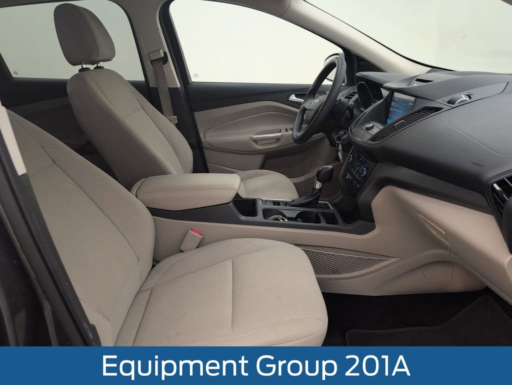 Used 2017 Ford Escape SE w/ Equipment Group 201A FWD image 15