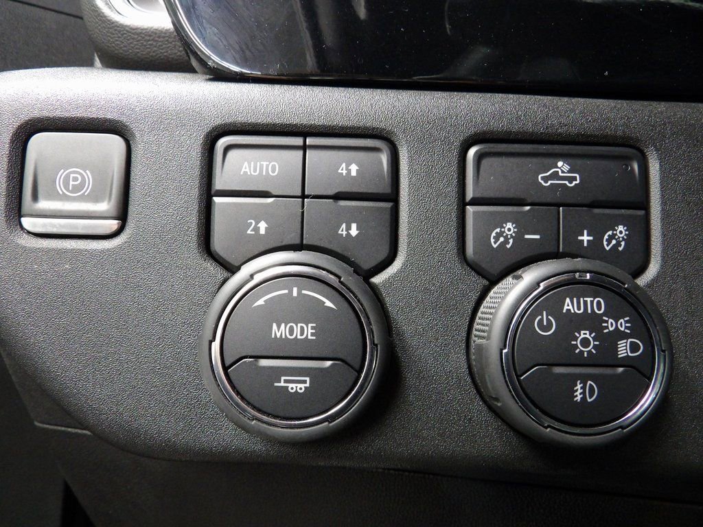 Used 2024 Chevrolet Silverado 1500 RST image 40
