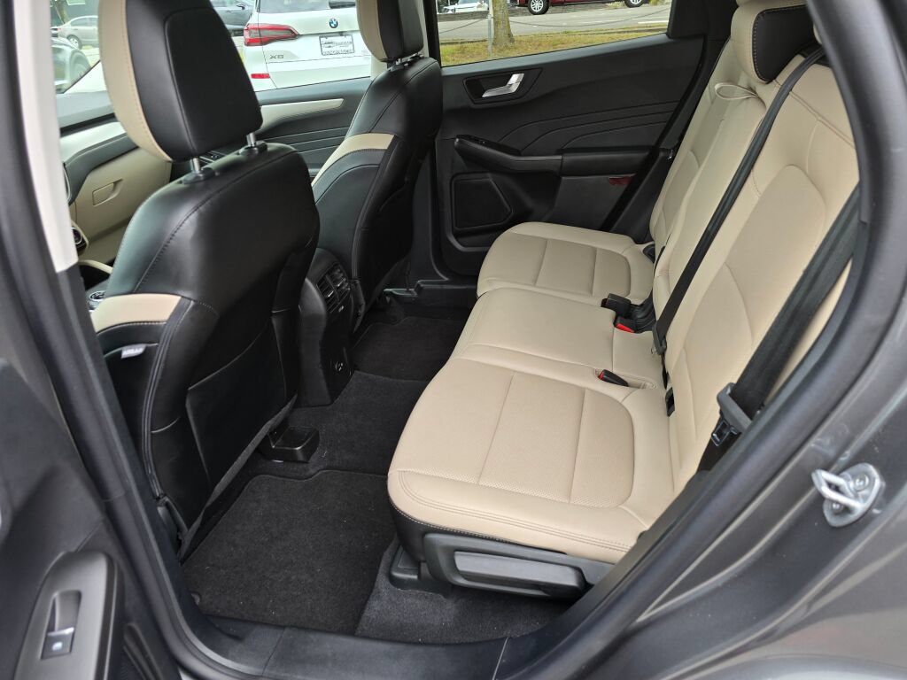 Used 2022 Ford Escape SEL AWD/4WD image 14