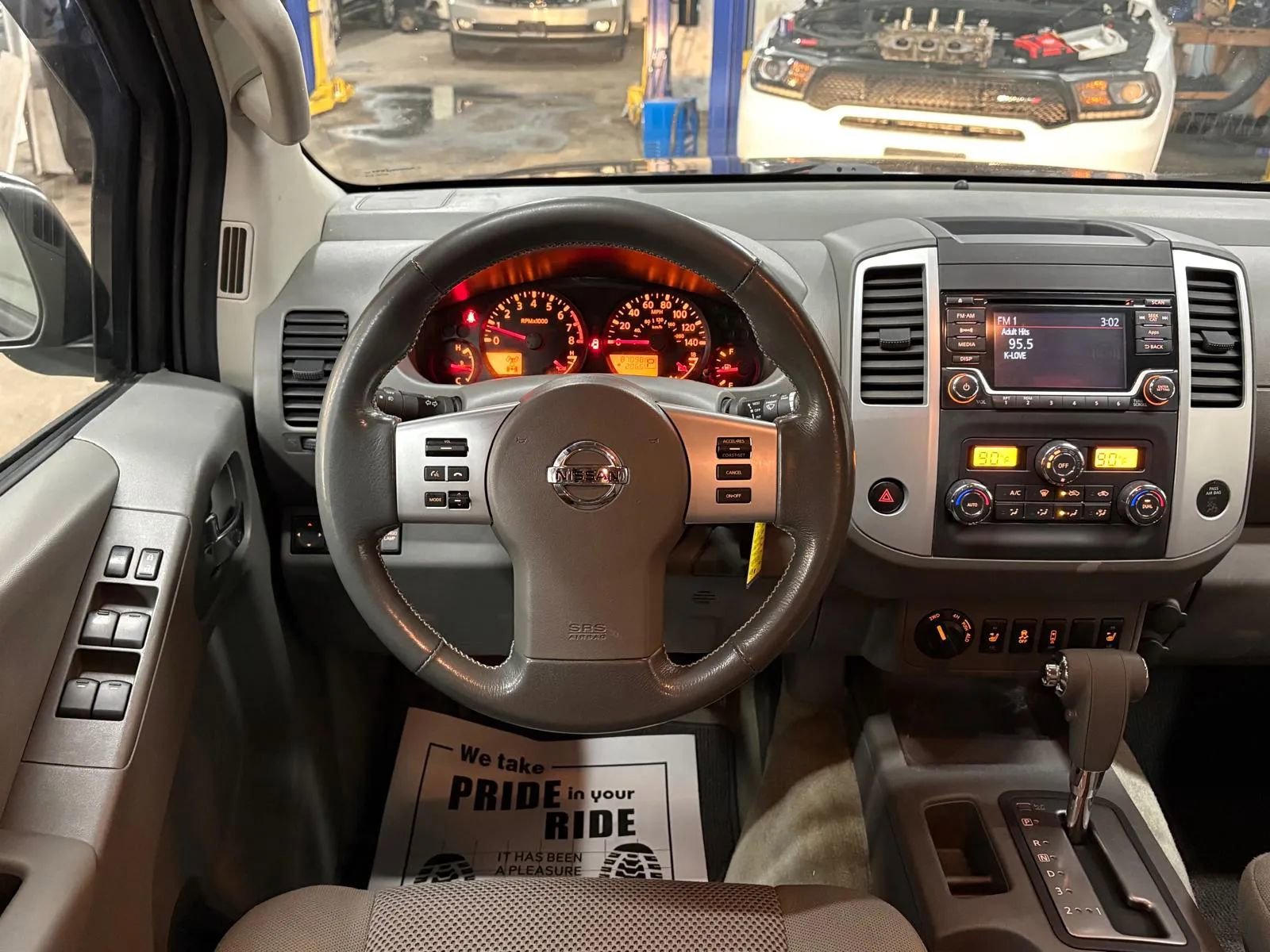 Used 2016 Nissan Frontier SV image 16