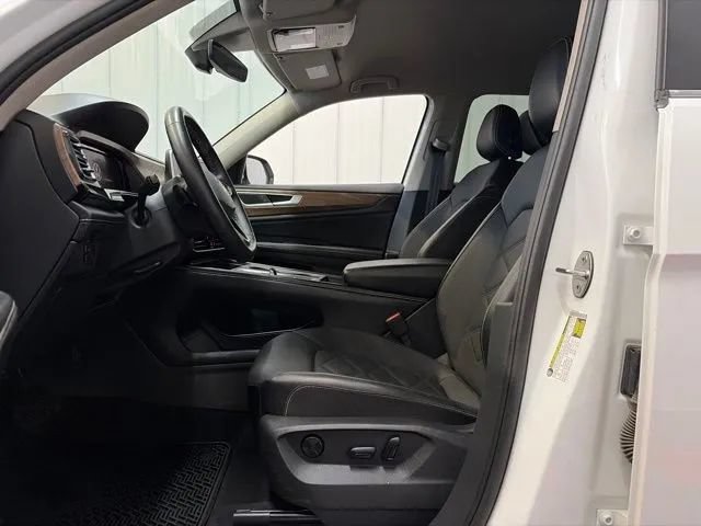 Used 2024 Volkswagen Atlas SE AWD/4WD image 10