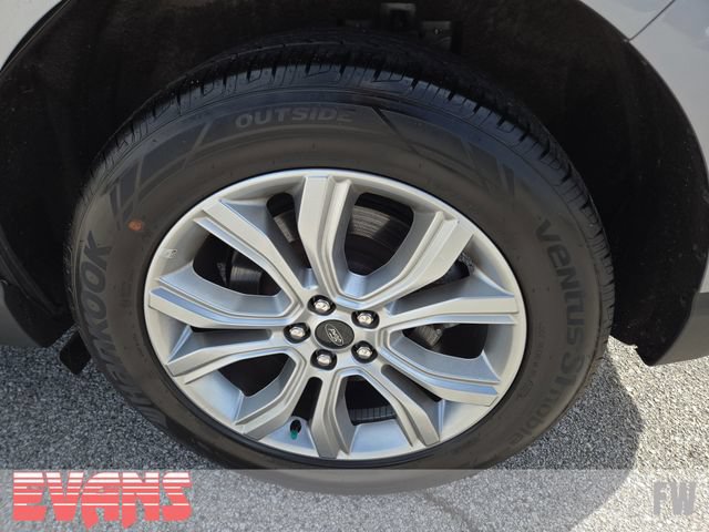 Used 2024 Ford Edge Titanium AWD/4WD image 24