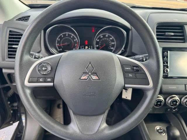 Used 2023 Mitsubishi Outlander Sport ES AWD/4WD image 11
