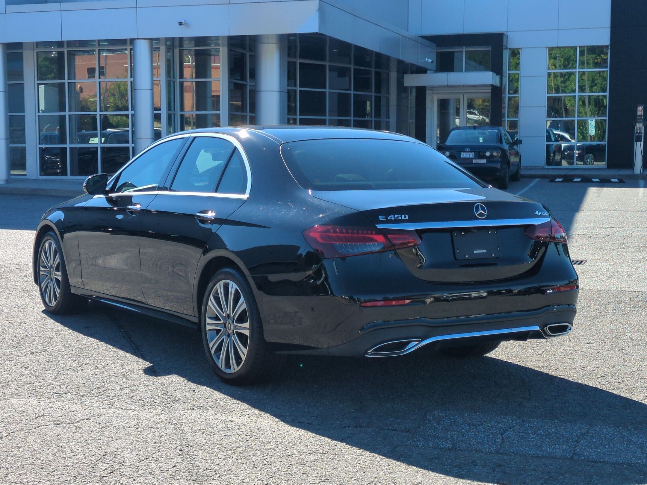 Certified 2021 Mercedes-Benz E 450 4MATIC Sedan image 5