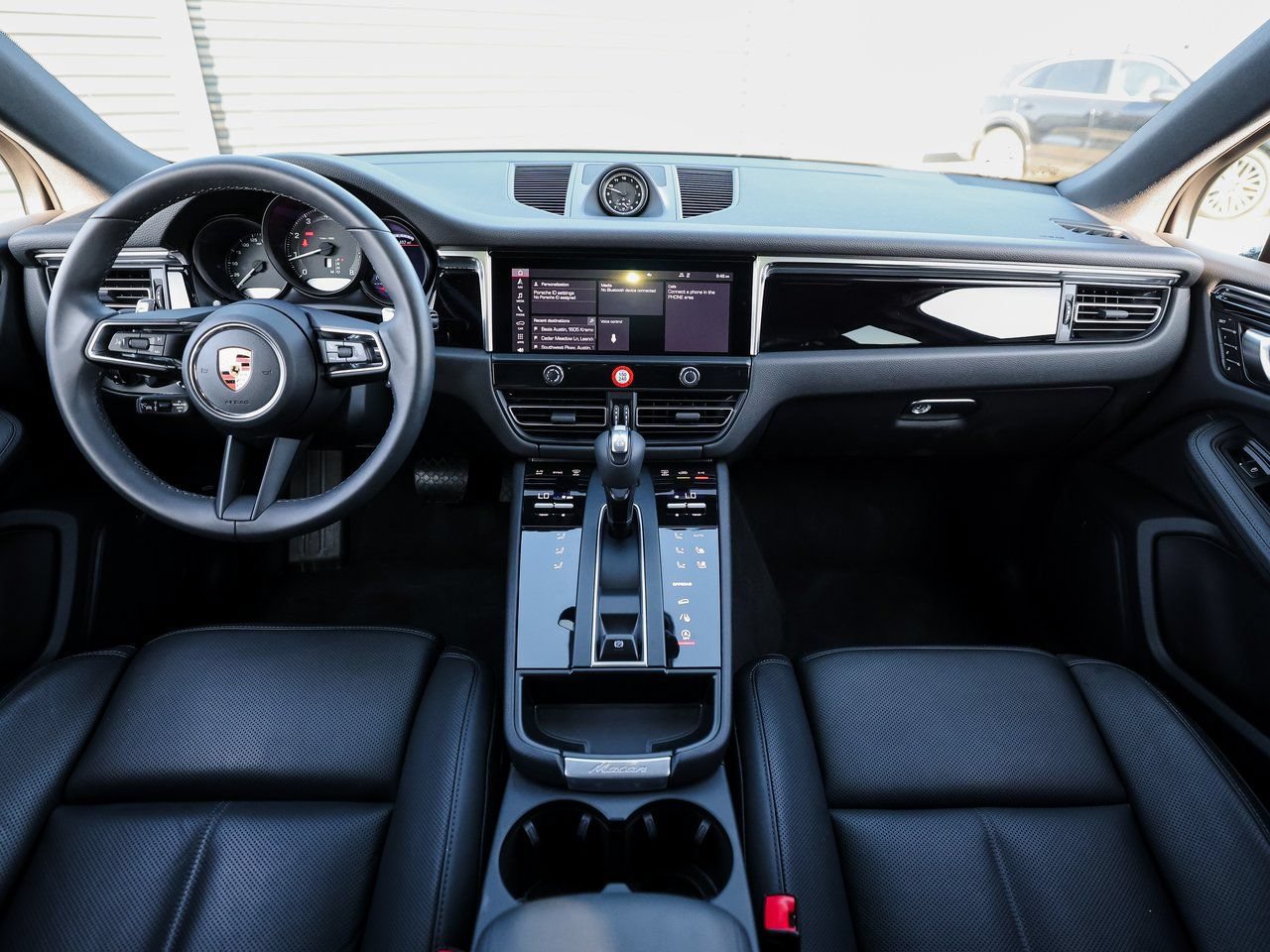Certified 2026 Porsche Macan AWD/4WD image 25