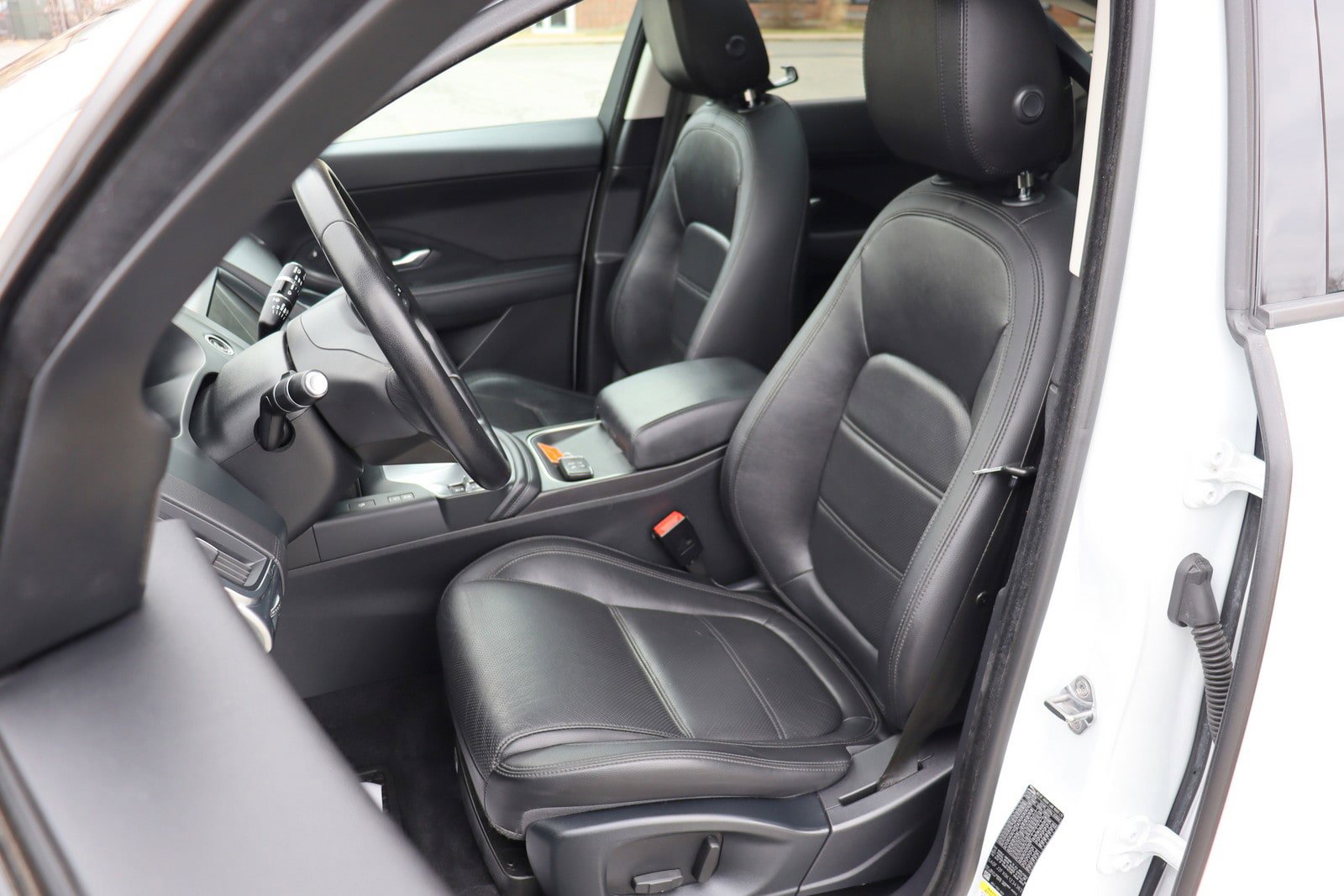 Used 2019 Jaguar E-PACE S image 12