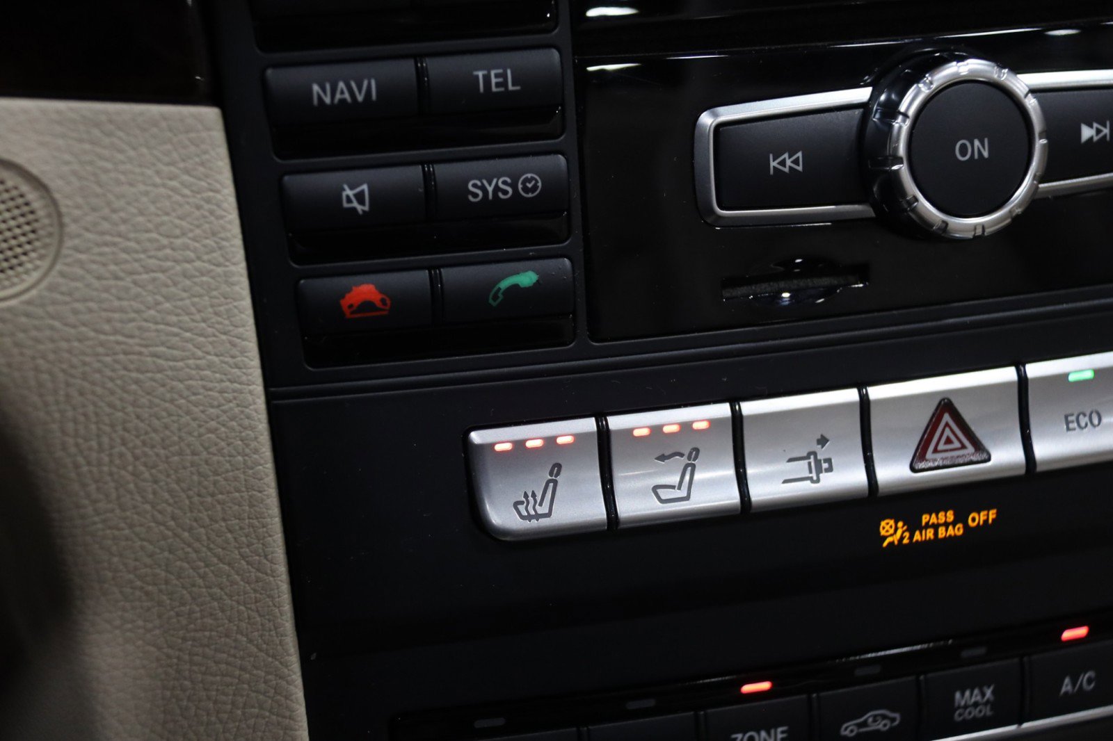 Used 2015 Mercedes-Benz E 400 Cabriolet w/ Premium 1 Package image 63