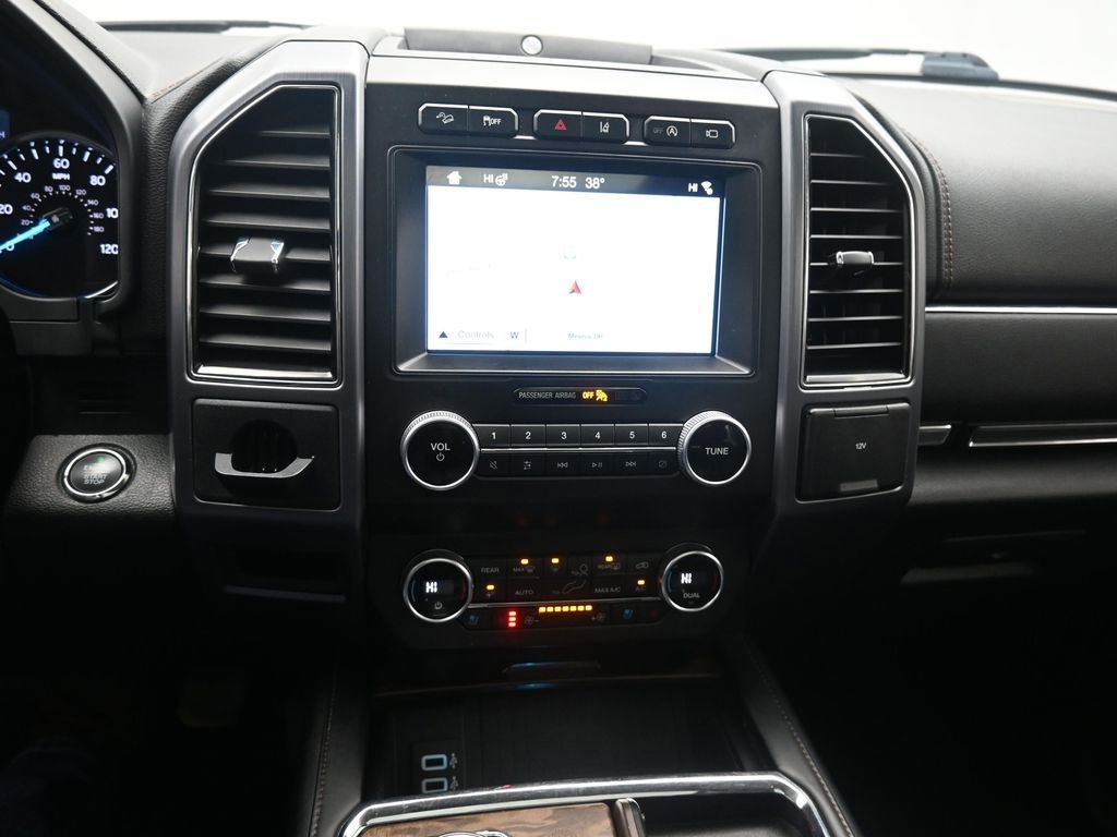 Used 2019 Ford Expedition Max Platinum AWD/4WD image 16