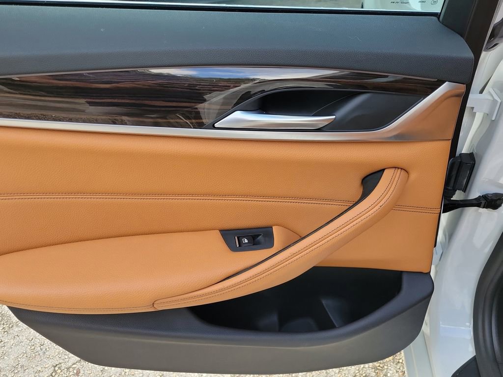 Used 2018 BMW 530i image 15