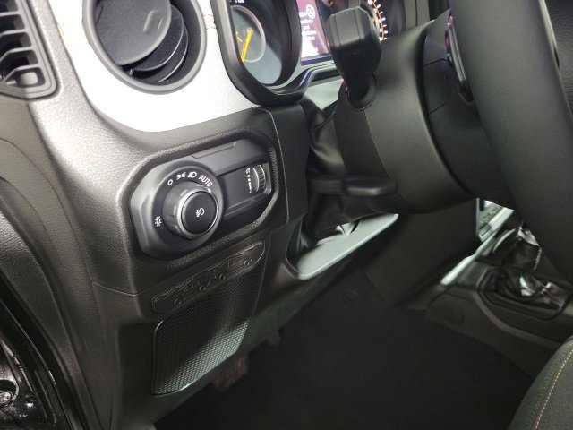 Certified 2024 Jeep Wrangler Sport S image 11