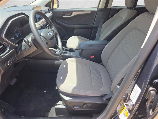 Used 2022 Ford Escape SE w/ Convenience Package FWD image 16