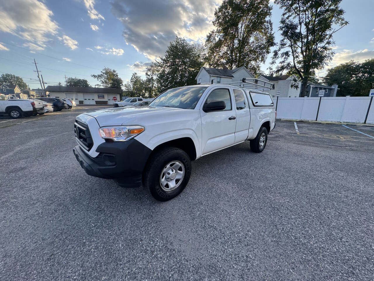 Used 2020 Toyota Tacoma SR image 30