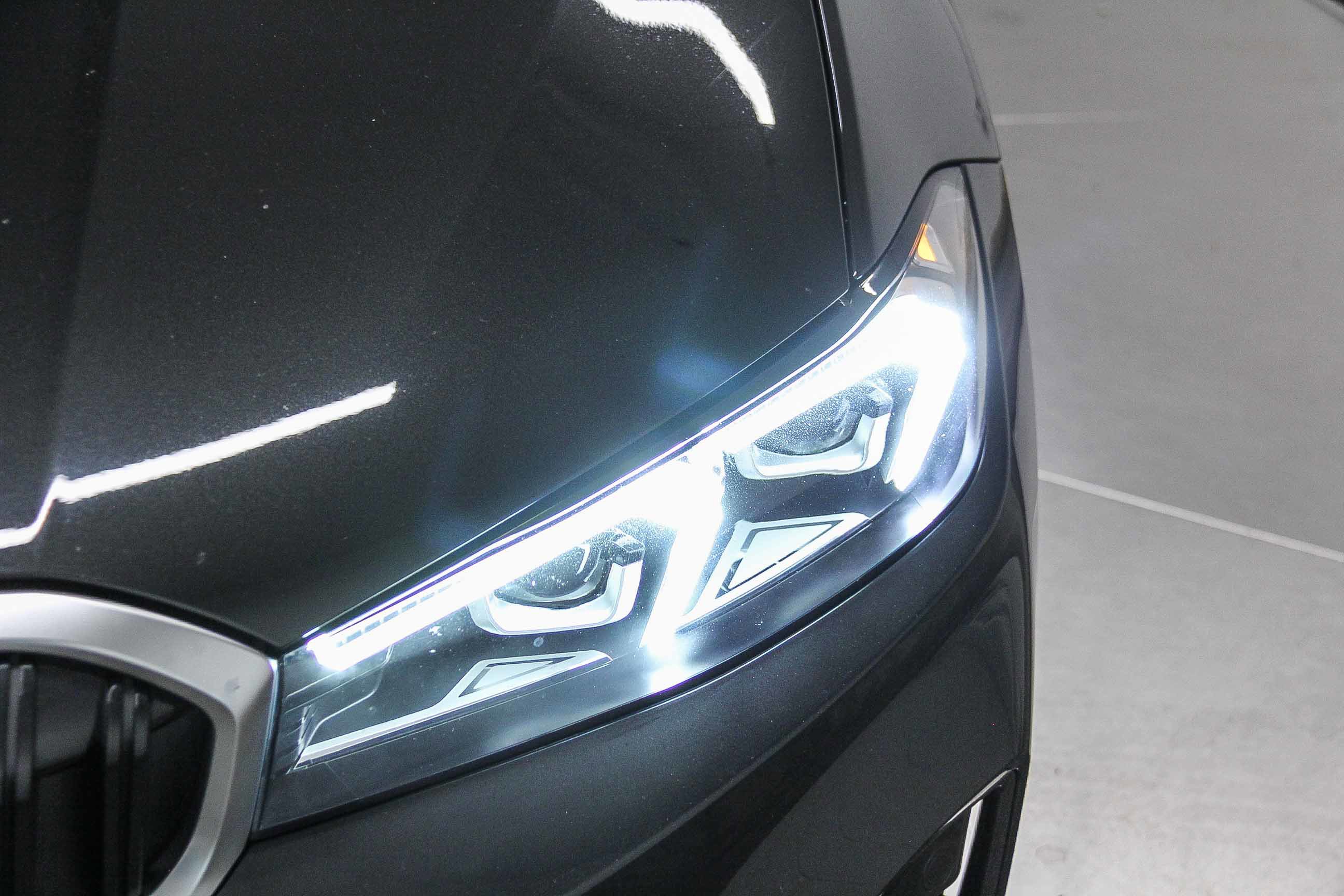 Used 2024 BMW 330i Sedan w/ Convenience Package image 10