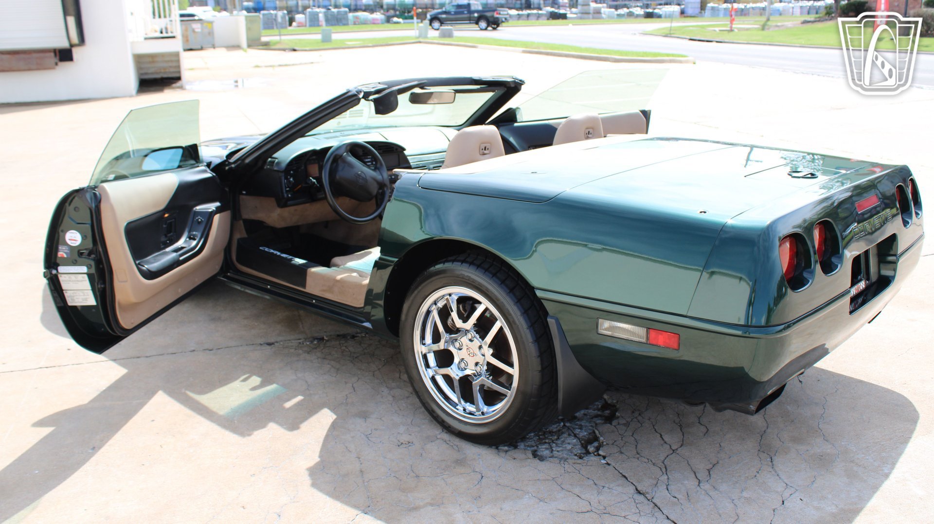 Used 1996 Chevrolet Corvette Convertible RWD image 3