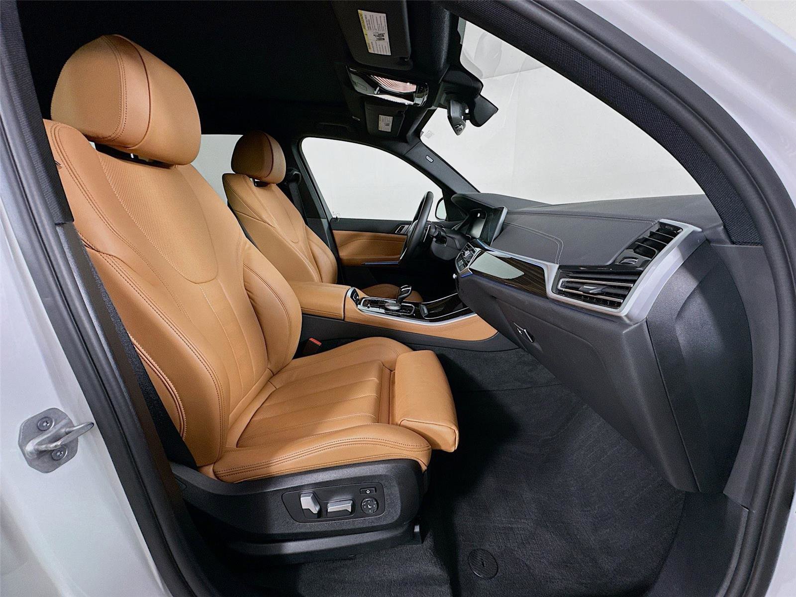 Certified 2022 BMW X5 xDrive45e image 28