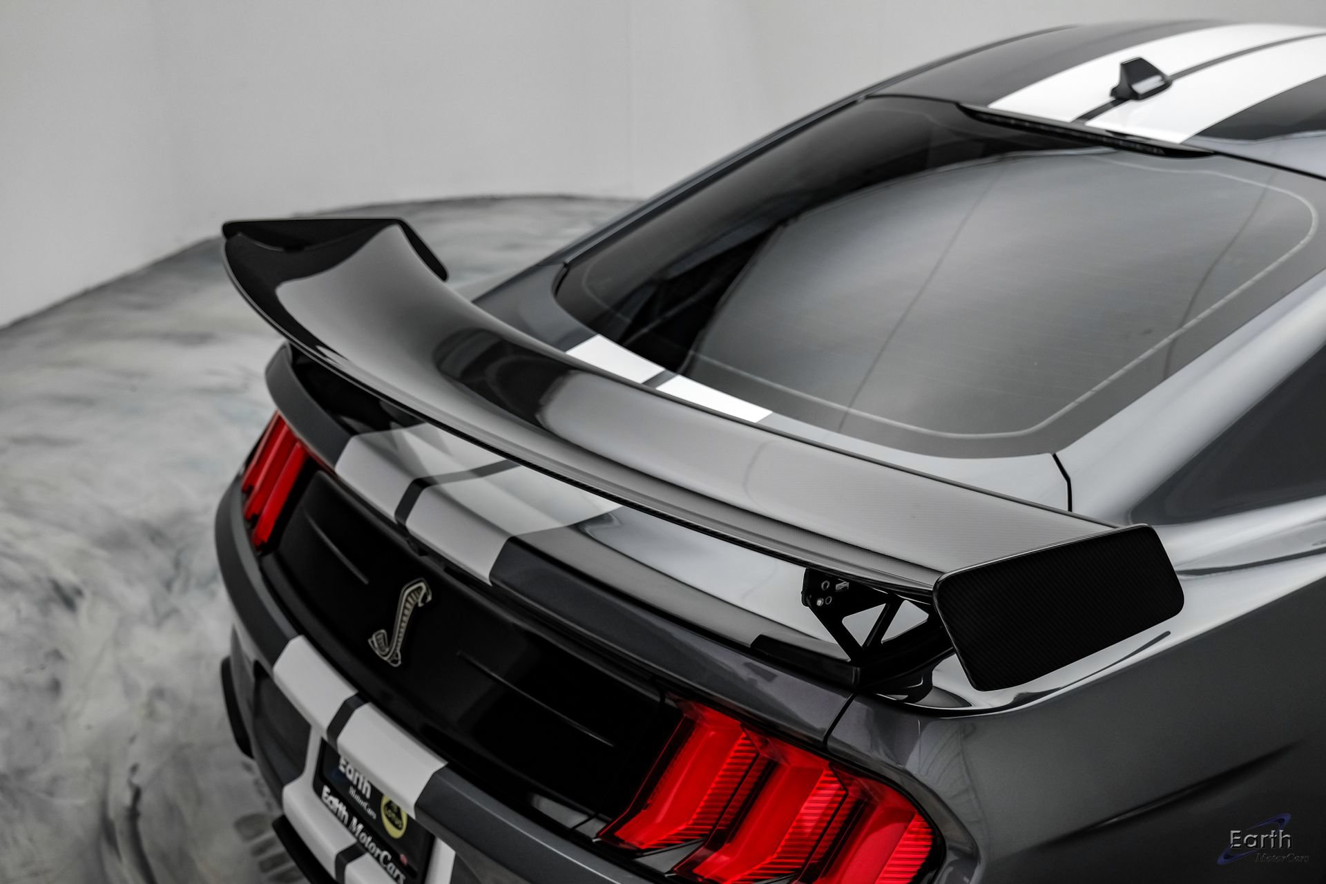 Used 2021 Ford Mustang Shelby GT500 w/ Carbon Fiber Track Pack RWD image 19