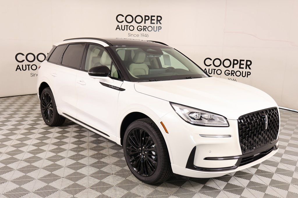 New 2026 Lincoln Corsair Reserve w/ Jet Appearance Package