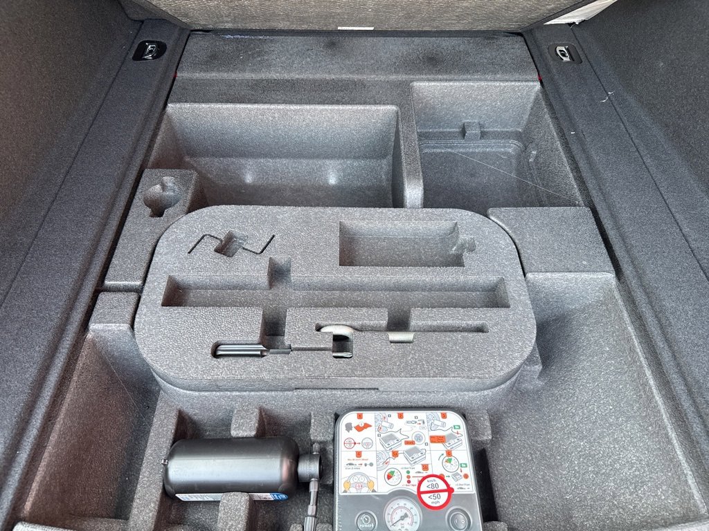 New 2025 Alfa Romeo Stelvio Sprint image 22