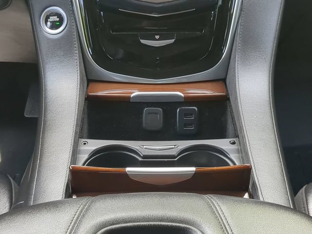 Used 2020 Cadillac Escalade Luxury AWD/4WD image 18