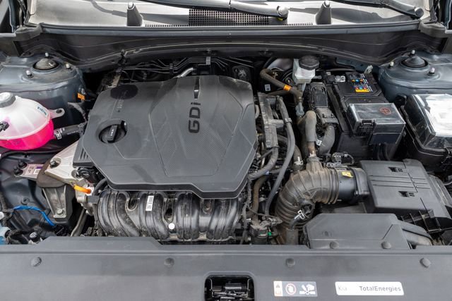 Certified 2025 Kia Sportage EX image 3