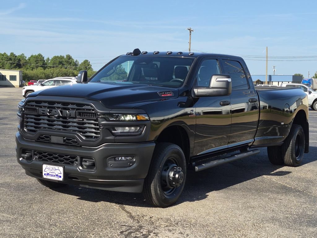 New 2027 RAM 3500 Tradesman AWD/4WD video 3