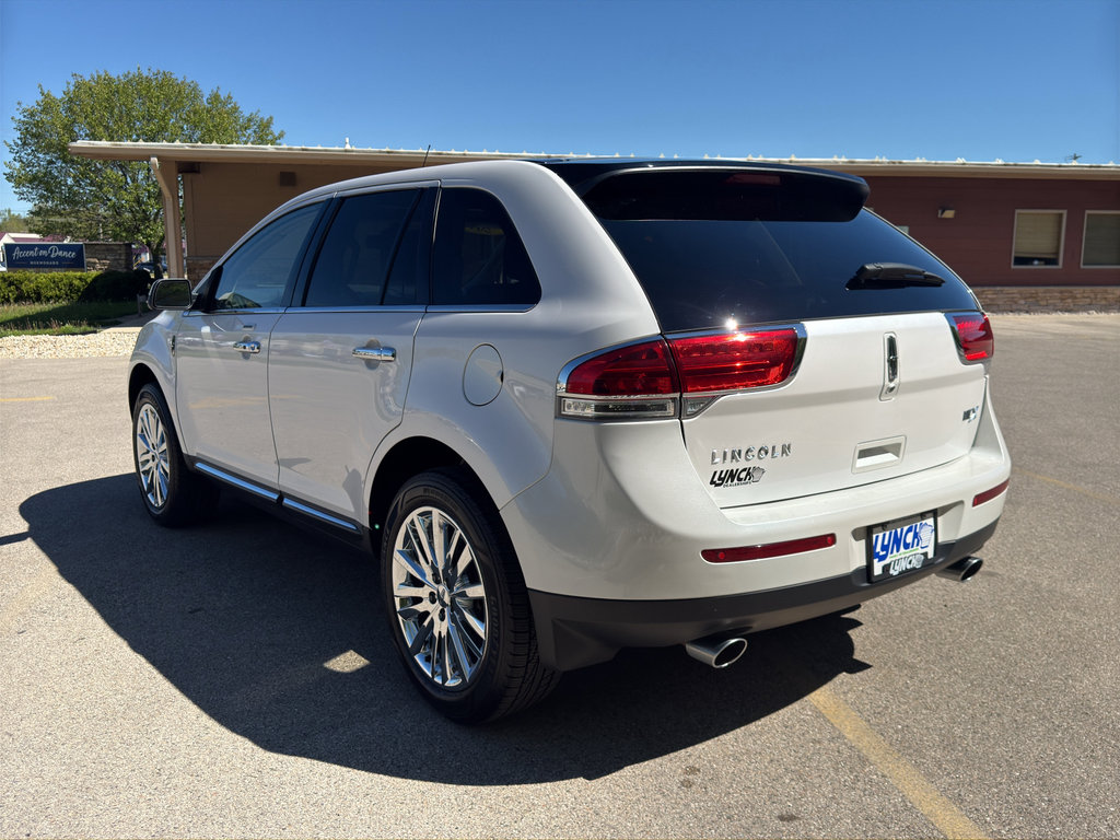 Used 2013 Lincoln MKX FWD image 12