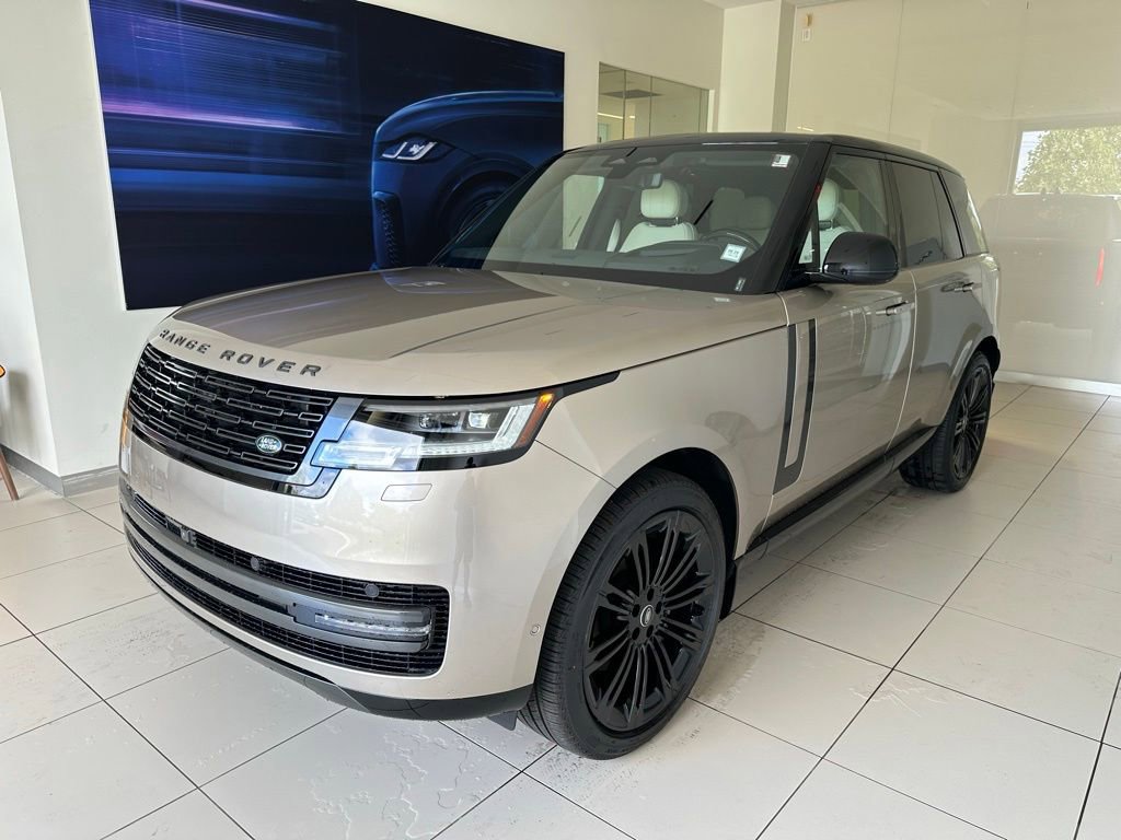 New 2025 Land Rover Range Rover SE