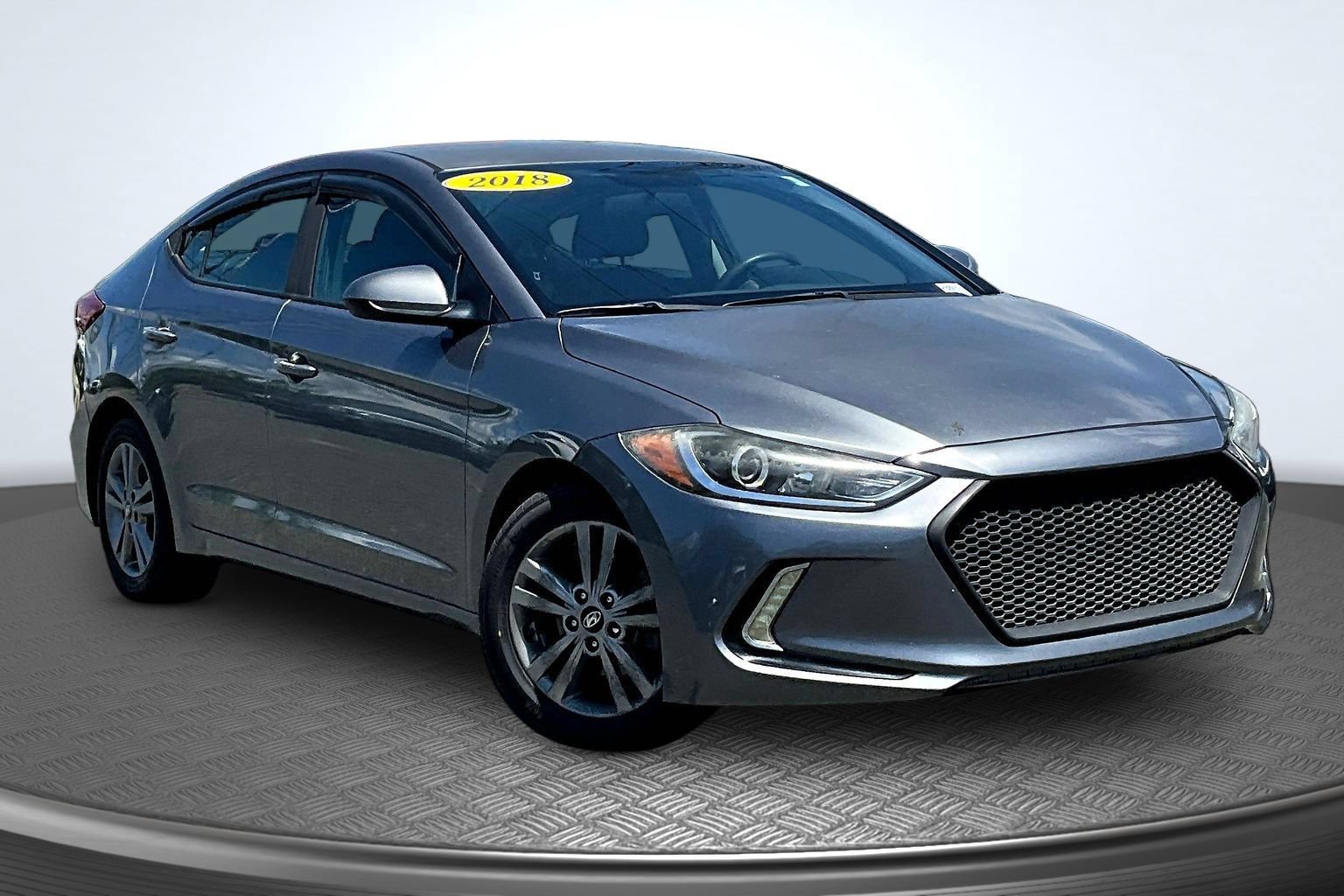 Used 2018 Hyundai Elantra SEL w/ Cargo Package FWD image 2