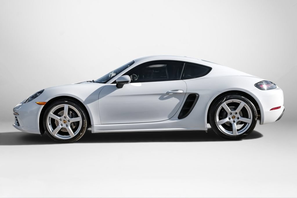 Used 2021 Porsche 718 Cayman RWD image 9