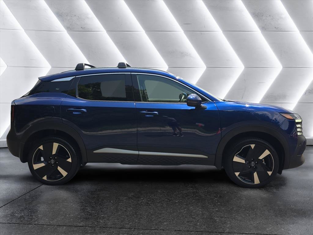 Used 2025 Nissan Kicks SR FWD image 6
